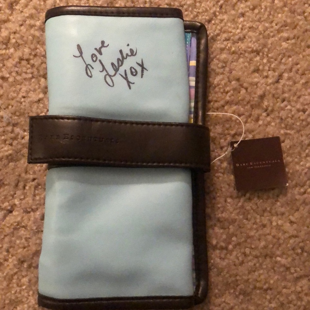 BareMinerals brush roll